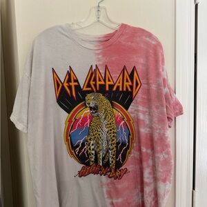 Def Leppard Graphic T-Shirt